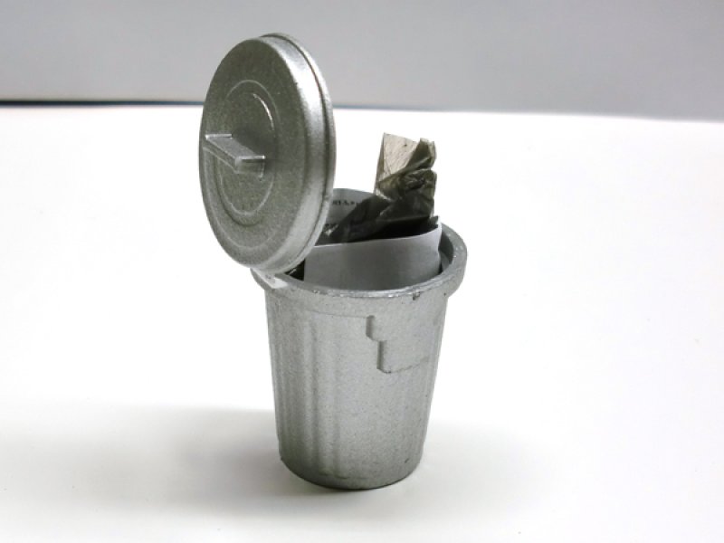 1/12サイズのドールハウス用ミニチュア　ゴミバケツ