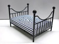 メタル・ベッド　ブラック