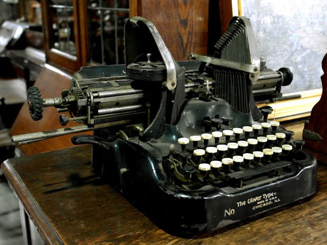 画像1: OLIVER　タイプライター