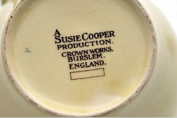 スージークーパー（Susie Cooper)タイガーリリー　コーヒーセット ビンテージ／コレクタブル スージークーパー