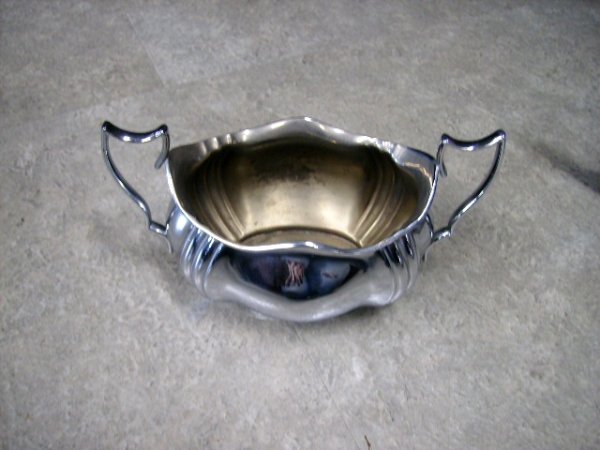 画像2: シルバープレート ポット&シュガーポット&ミルクジャグ 3点セット (2)