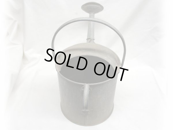 画像5: ブリキ　ジョウロ　1-1/2ガロン（約6.8リットル） (5)