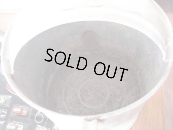 画像7: ブリキ　ジョウロ　1-1/2ガロン（約6.8リットル） (7)