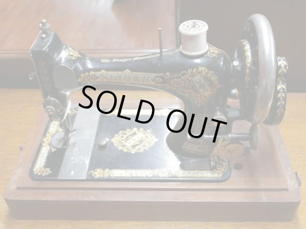 画像3: SINGER　手動ミシン　木箱付き (3)