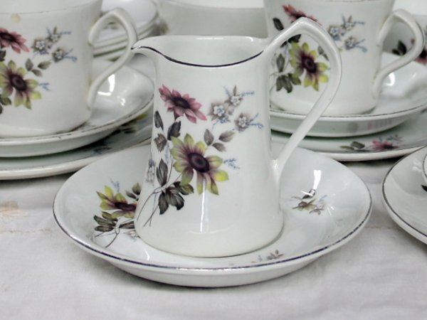 画像3: バーレイ社 ミルクジャー(小) (3)