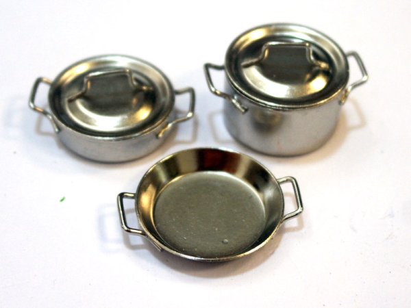 1/12サイズのドールハウス用ミニチュア　クローム　パン　セット