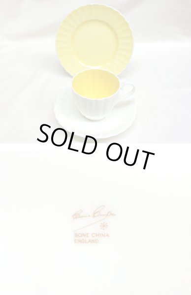 画像3: スージークーパー(Susie Cooper)　フラワーシェイプ　トリオ2客＋シュガーボール＋ケーキプレート (3)