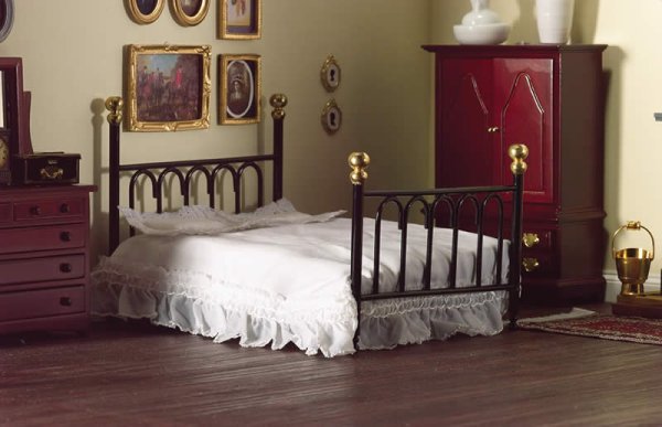 1/12サイズのドールハウス用ミニチュア　ベッド　ブラック　キャストアイアン