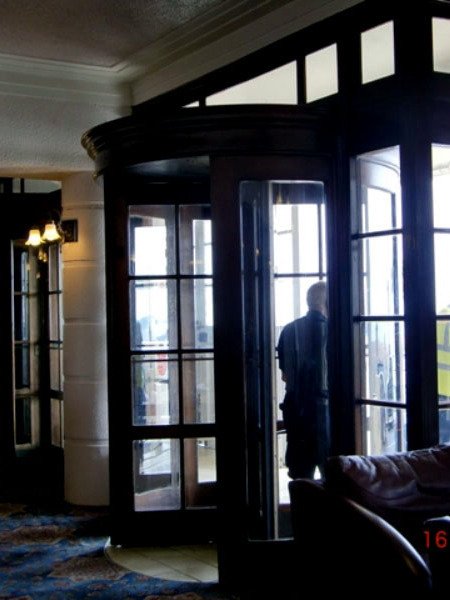 画像4: 回転ドア (4)