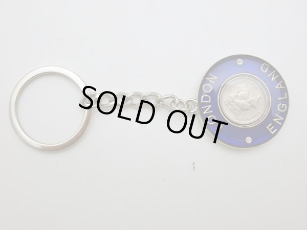 画像3: キーホルダー　5ペンスのコイン入り (3)