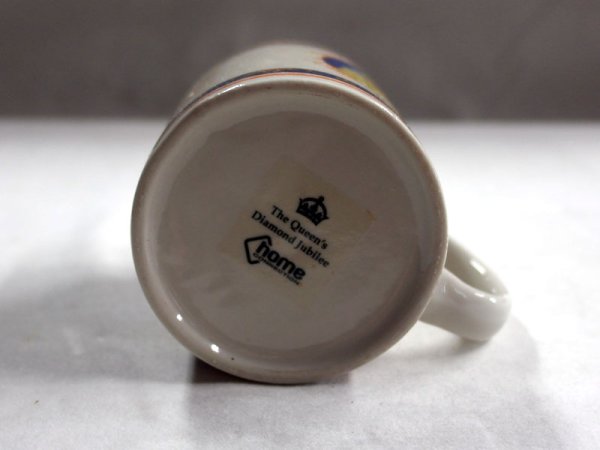 画像5: マグカップ エリザベス女王 Elizabeth II の即位 60 年記念 新品 (5)