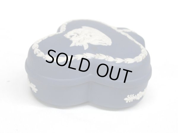 画像4: ウェッジウッド　ジャスパー/WEDGWOOD 　Jasper　 ポートランドブルー　クローバーボックス (4)