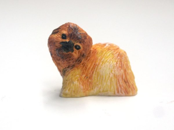 1/12サイズのドールハウス用ミニチュア犬です