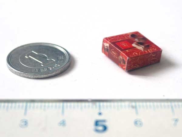 ミニチュア　1/12サイズのパッケージ