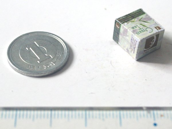 ミニチュア　1/12サイズのパッケージ