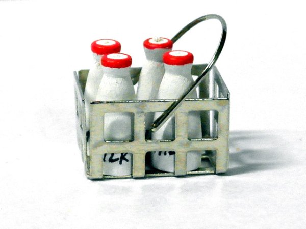 画像1: ミルク４本セット バスケット入り (1)