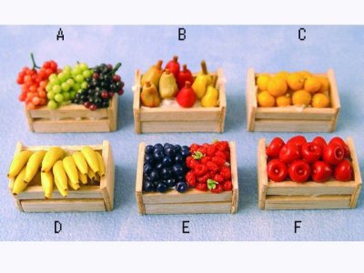 画像1: 箱入りバナナ