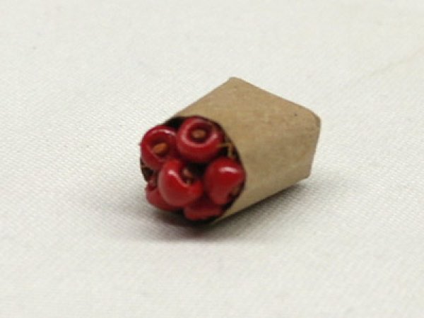 画像2: 紙袋入り果物（アップル） (2)