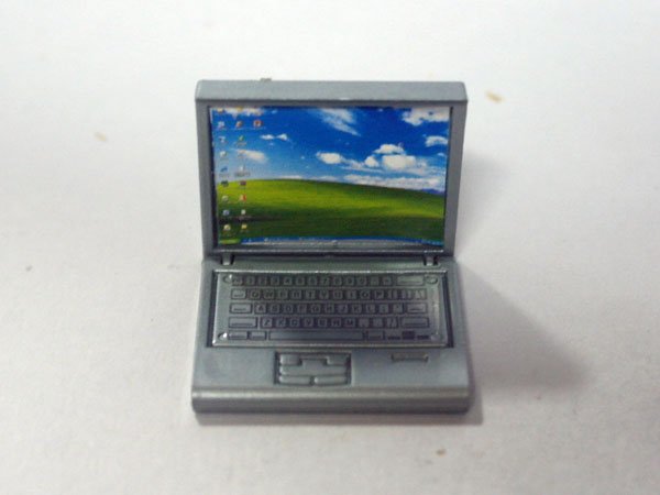 画像2: ラップトップPC（ノートパソコン）シルバー (2)