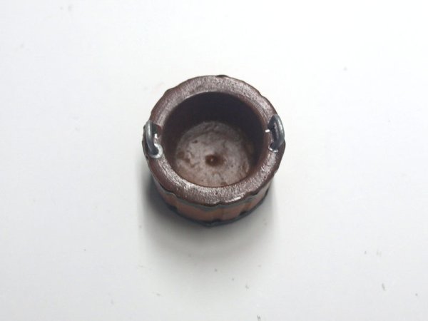 1/12サイズのドールハウス用ミニチュア木おけ（タブ）です
