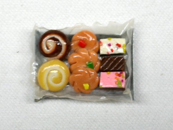 画像1: ケーキ　盛り合わせ (1)