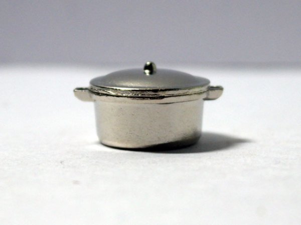 画像1: メタル　ポット（両手鍋） (1)