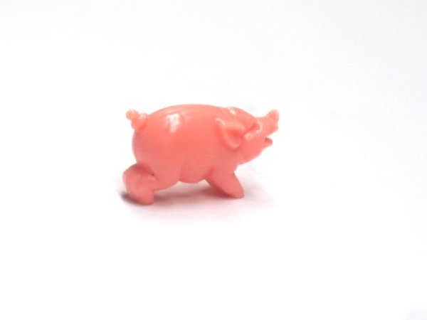 1/12サイズのドールハウス用ミニチュアブタの置物です