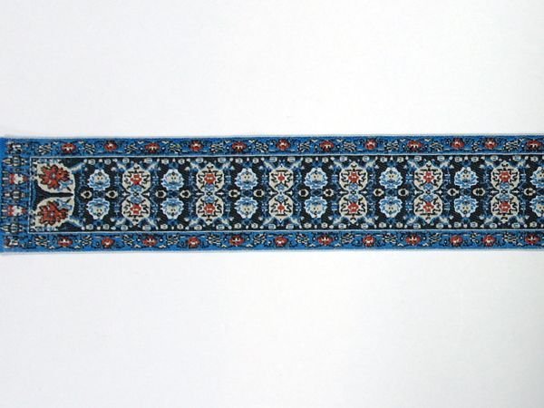 画像2: トルコ絨毯　階段用　5x50cm (2)