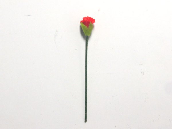 1/12サイズのドールハウス用ミニチュアカーネーション　赤です