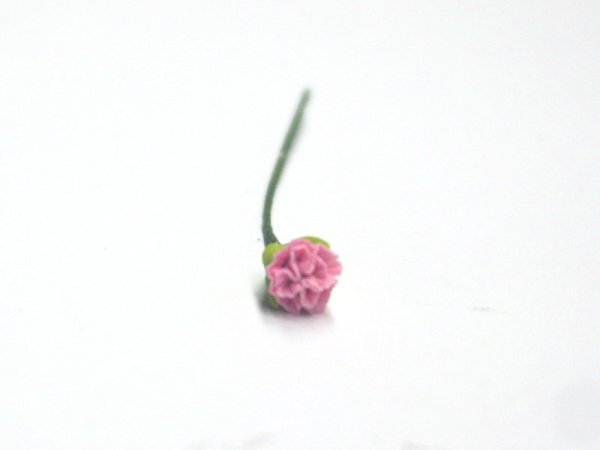 1/12サイズのドールハウス用ミニチュアカーネーション　ピンク　薄です