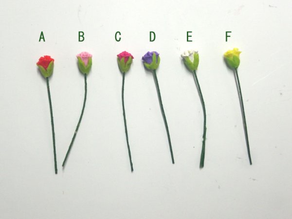 1/12サイズのドールハウス用ミニチュアカーネーション　ピンク　濃です