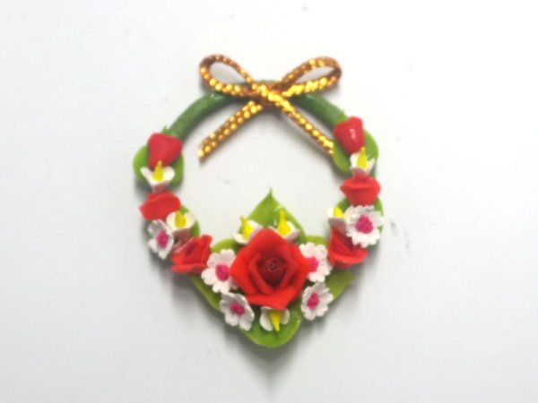 1/12サイズのドールハウス用ミニチュア薔薇のガーランドです