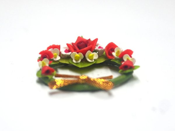 1/12サイズのドールハウス用ミニチュア薔薇のガーランドです