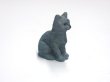 1/12サイズのドールハウス用ミニチュア猫　（グレイ　キャット）です