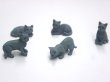 1/12サイズのドールハウス用ミニチュアグレイ　キャット　5匹セットです