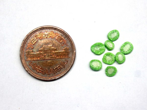 ミニチュア 1/12スケール キーウィ　スライス　8枚入り