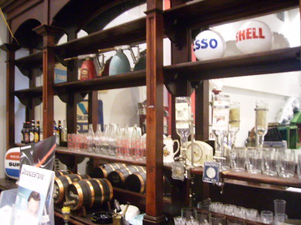 画像4: パブ キャビネット&カウンター (4)