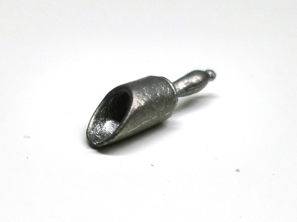 1/12サイズのドールハウス用ミニチュア　スクープ　中