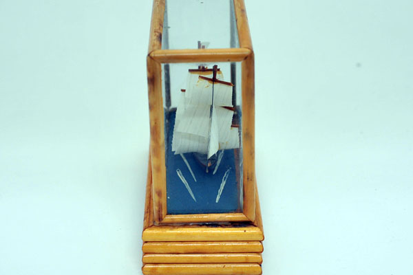 画像2: 船の置物